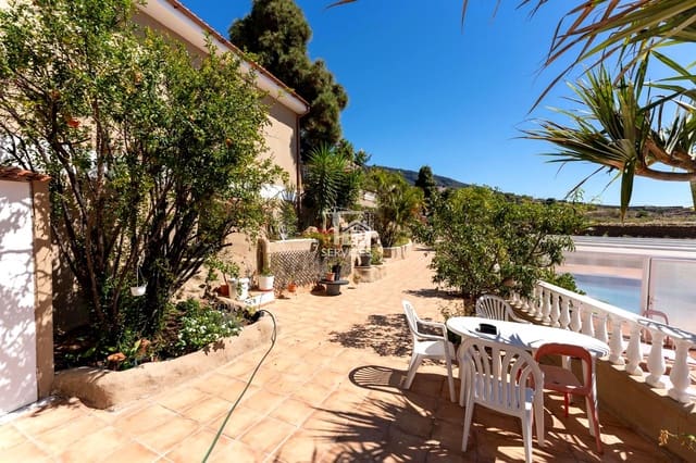 4 slaapkamer Villa te koop in Candelaria met zwembad garage - € 840.000 (Ref: 9262140)