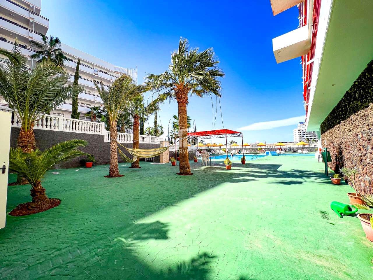 Leilighet til salgs i Costa Adeje med svømmebasseng garasje - € 220 000 (Ref: 9263953)