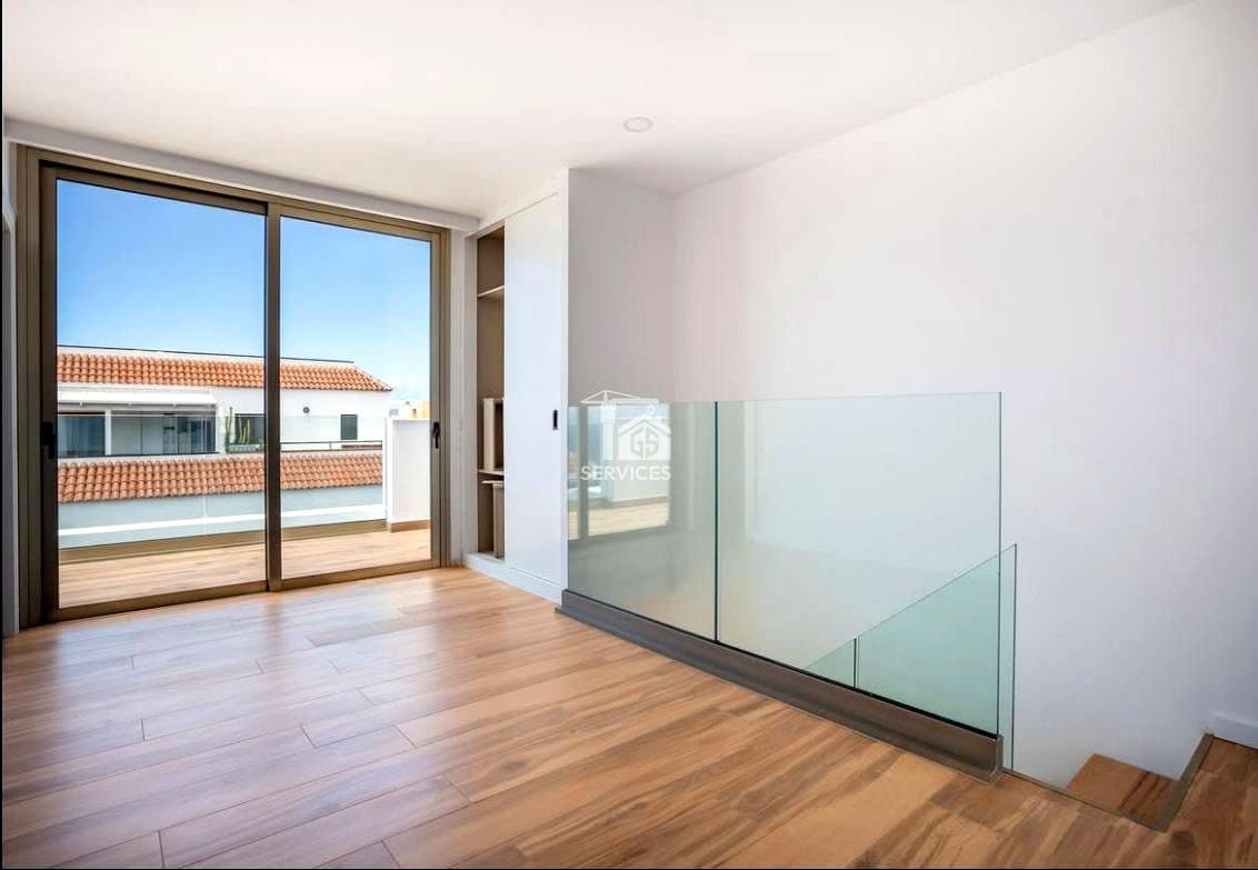 2 soveværelse Lejlighed til salg i Santiago del Teide med swimmingpool garage - € 455.000 (Ref: 9263956)