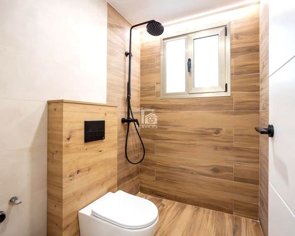 2 slaapkamer Flat te koop in Puerto Santiago, Santiago del Teide met zwembad garage - € 455.000 (Ref: 9263956)