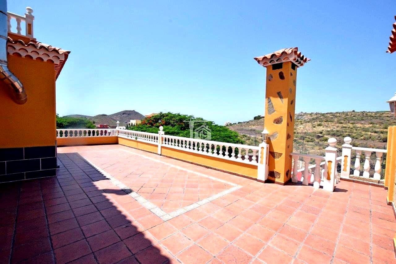 4 soveværelse Villa til salg i San Miguel de Abona med swimmingpool garage - € 1.280.000 (Ref: 9271855)