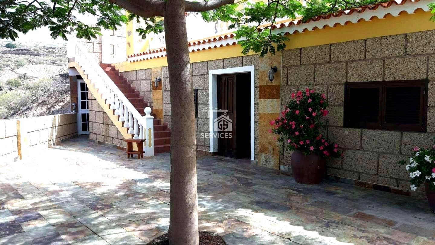 4 soveværelse Villa til salg i San Miguel de Abona med swimmingpool garage - € 1.280.000 (Ref: 9271855)