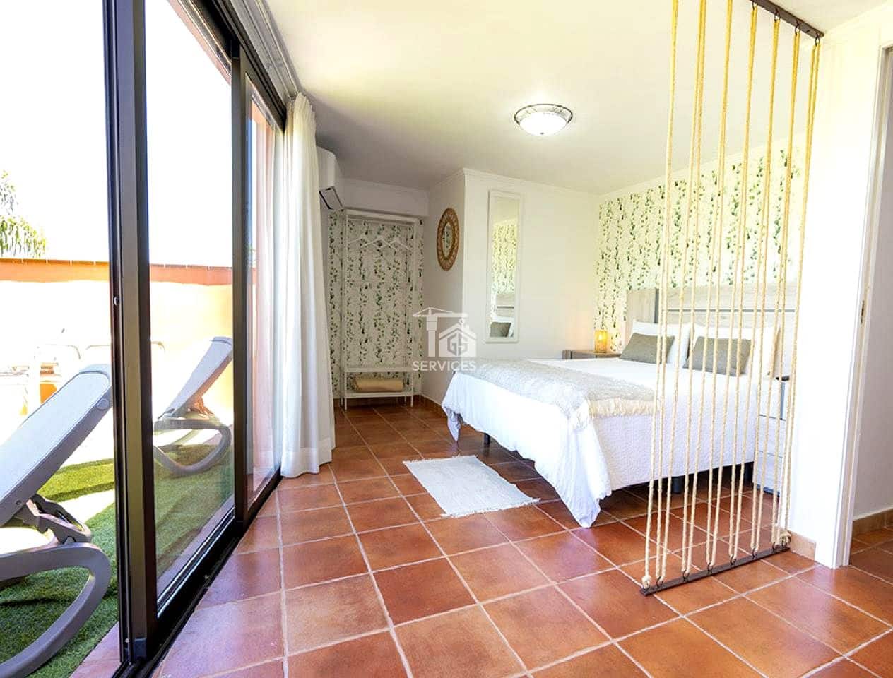 11 soveværelse Villa til salg i La Esperanza med swimmingpool garage - € 2.190.000 (Ref: 9283566)