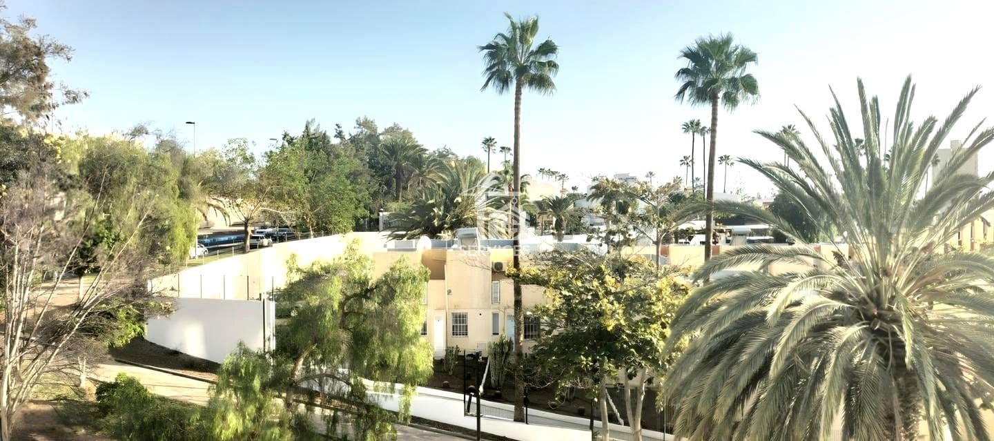 1 soveværelse Lejlighed til salg i Adeje med swimmingpool garage - € 285.000 (Ref: 9283963)