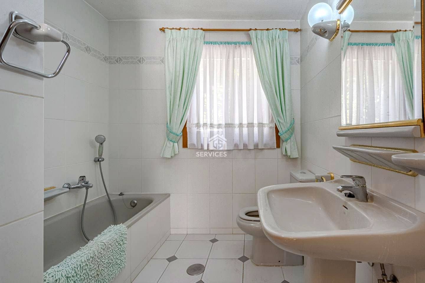 4 chambre Villa/Maison à vendre à Arona avec piscine garage - 825 000 € (Ref: 9283964)