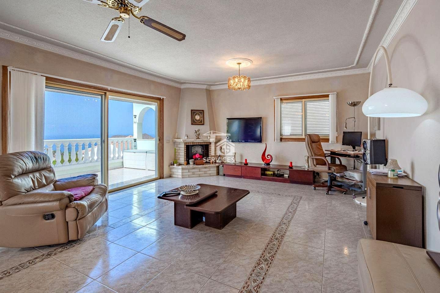 4 chambre Villa/Maison à vendre à Arona avec piscine garage - 825 000 € (Ref: 9283964)