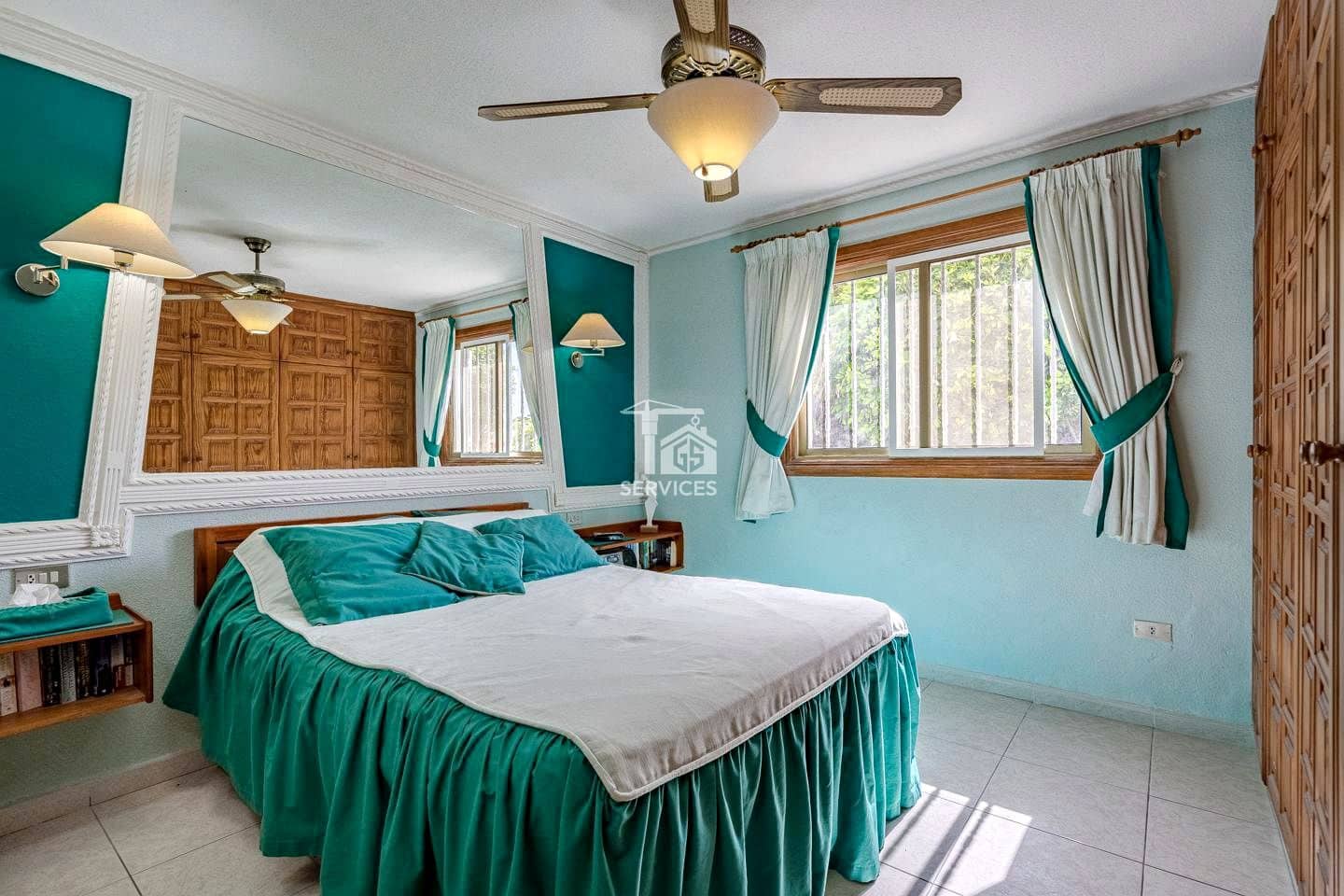 4 chambre Villa/Maison à vendre à Arona avec piscine garage - 825 000 € (Ref: 9283964)