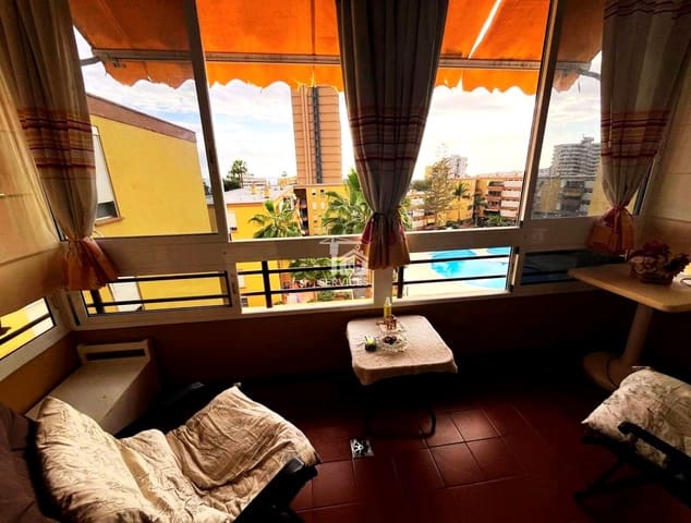 Piso de 3 habitaciones en Los Cristianos, Arona en venta con piscina - 365.000 € (Ref: 9304751)