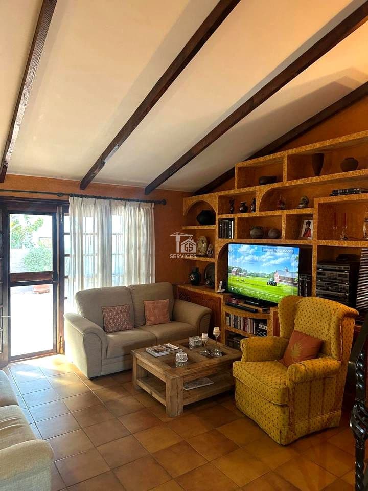 4 soveværelse Villa til salg i San Miguel de Abona med swimmingpool garage - € 470.000 (Ref: 9310264)