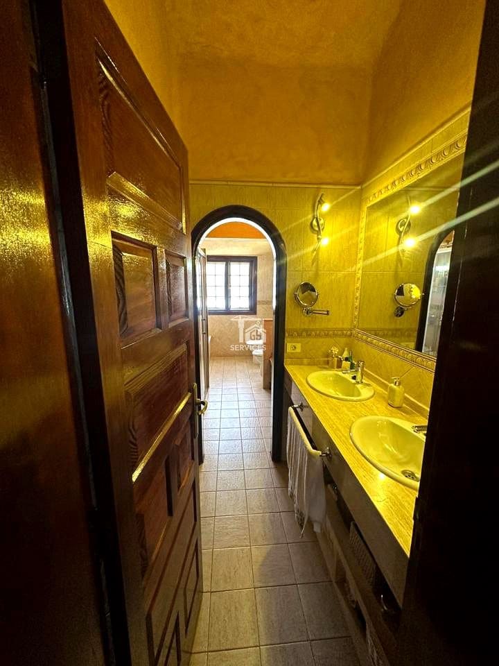 4 soveværelse Villa til salg i San Miguel de Abona med swimmingpool garage - € 470.000 (Ref: 9310264)