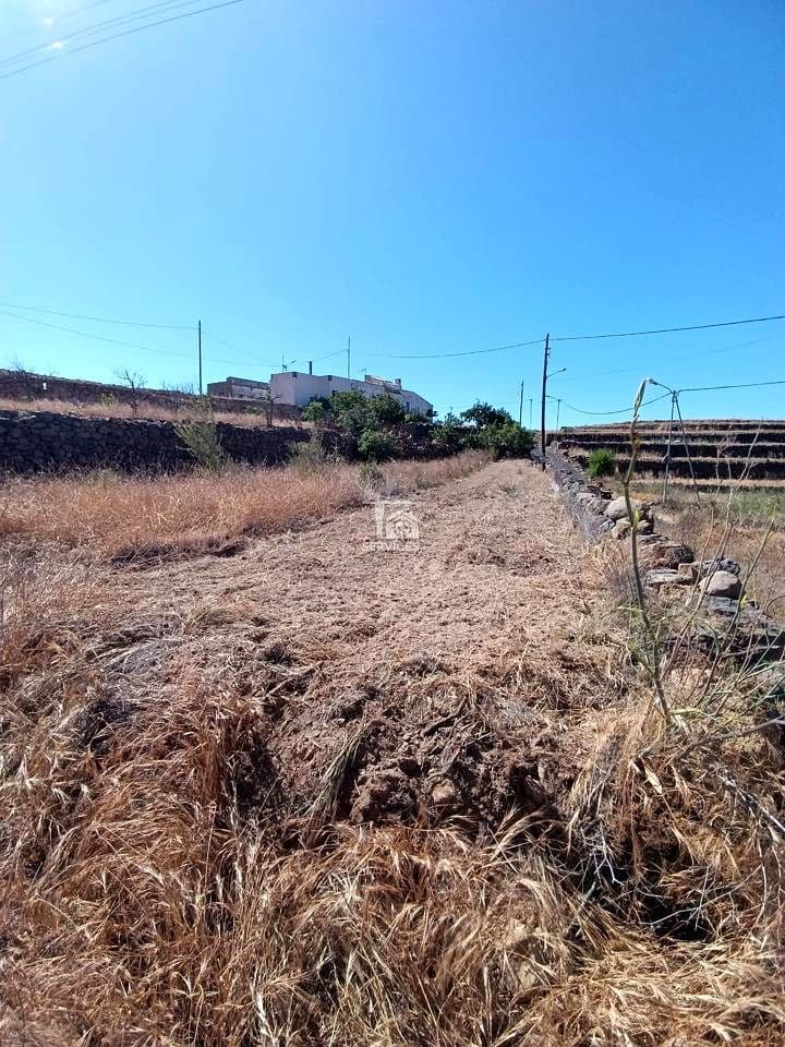 Ubebygd land til salgs i Vilaflor - € 110 000 (Ref: 9311987)