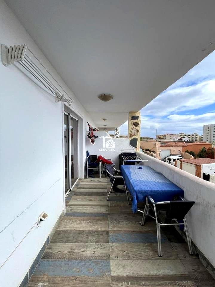 2 soveværelse Lejlighed til salg i Adeje med swimmingpool garage - € 230.000 (Ref: 9312174)