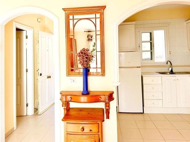 1 bedroom Flat for sale in Torviscas Centro y Alto, Adeje with pool garage - € 299,000 (Ref: 9315250)