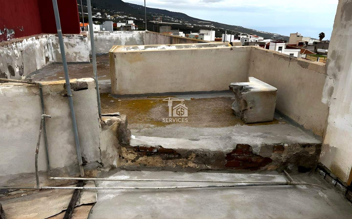 4 bedroom Villa for sale in Guia de Isora - € 280,000 (Ref: 9317248)