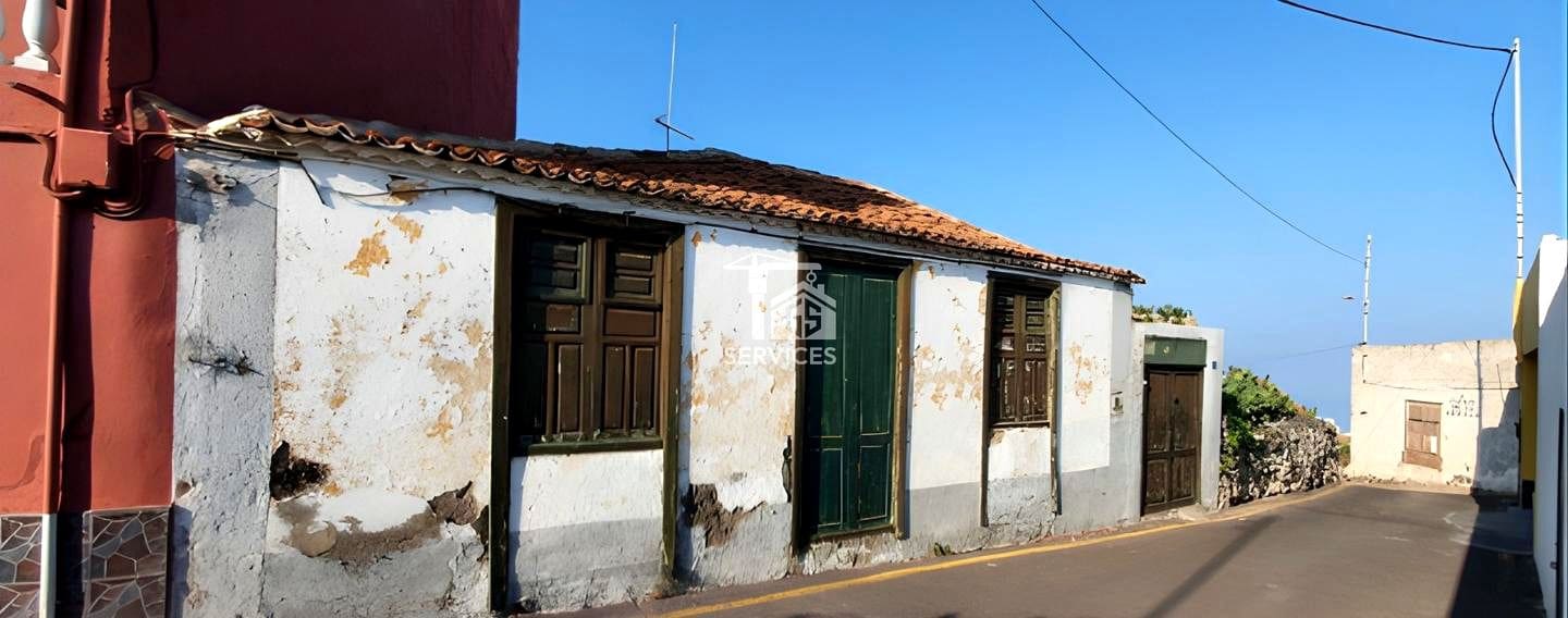 4 bedroom Villa for sale in Guia de Isora - € 280,000 (Ref: 9317248)