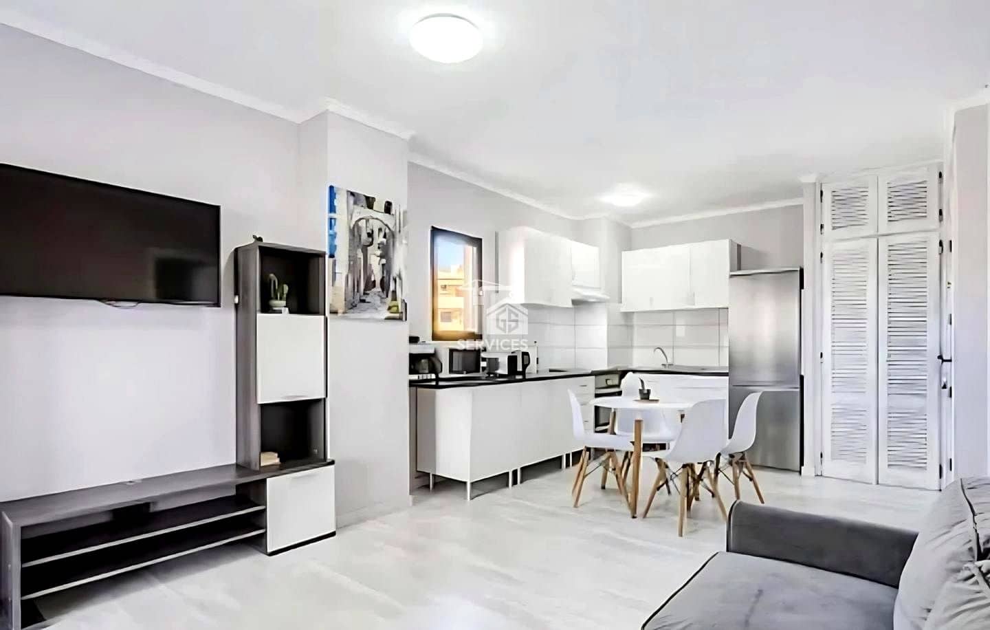 2 soveværelse Lejlighed til salg i Adeje med swimmingpool garage - € 295.000 (Ref: 9321414)