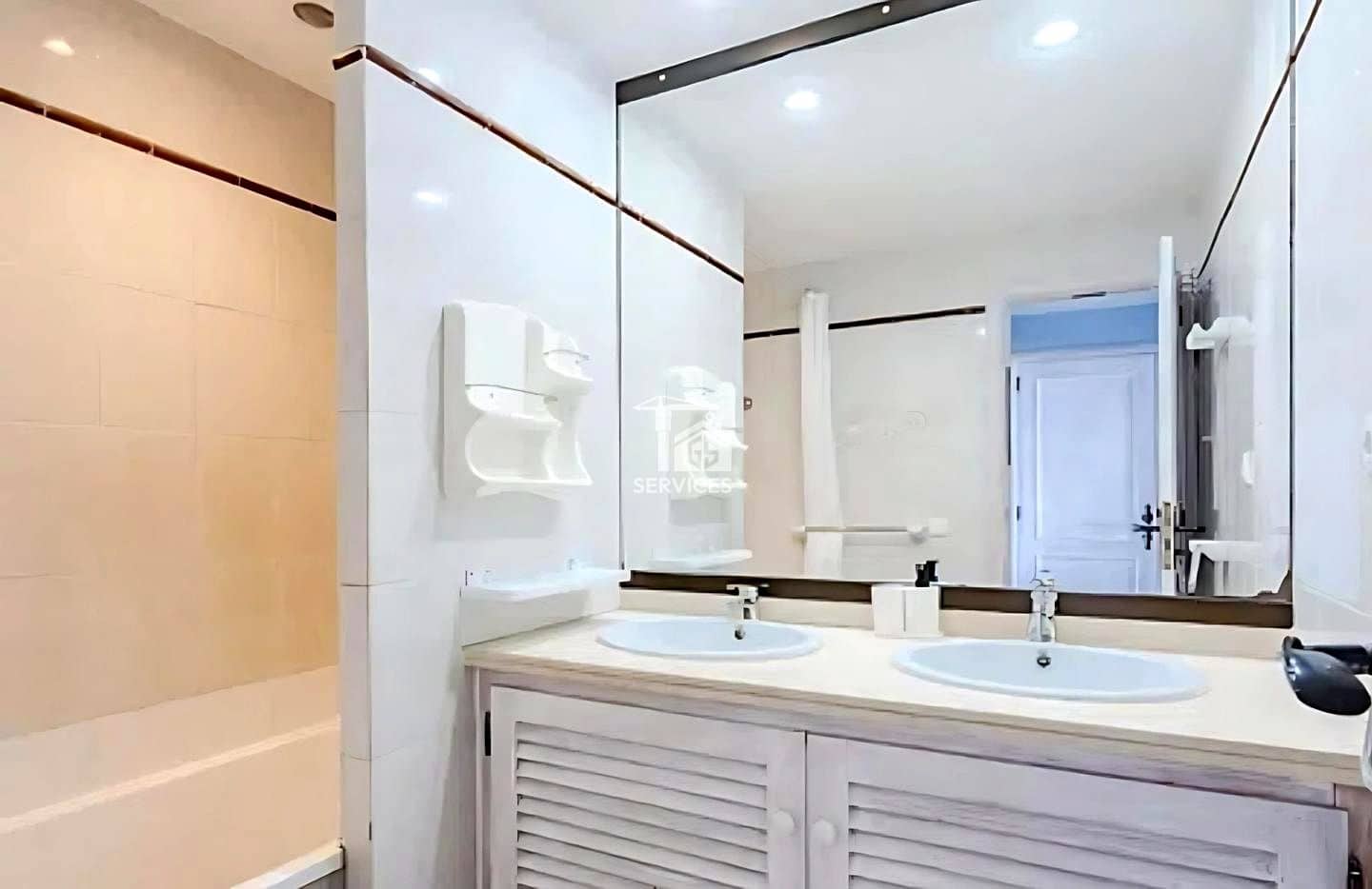 2 soveværelse Lejlighed til salg i Adeje med swimmingpool garage - € 295.000 (Ref: 9321414)