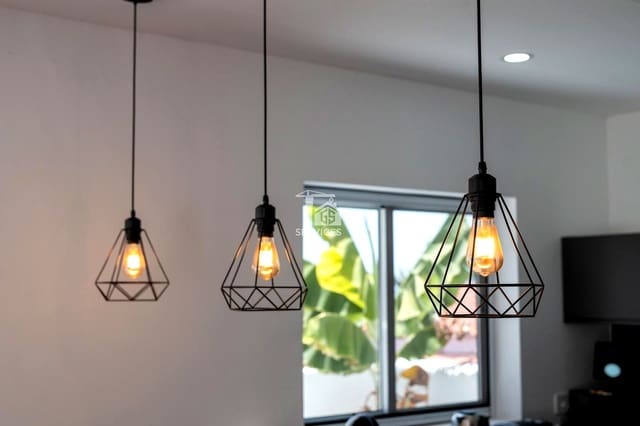 5 slaapkamer Villa te koop in Arona met zwembad garage - € 995.000 (Ref: 9322829)