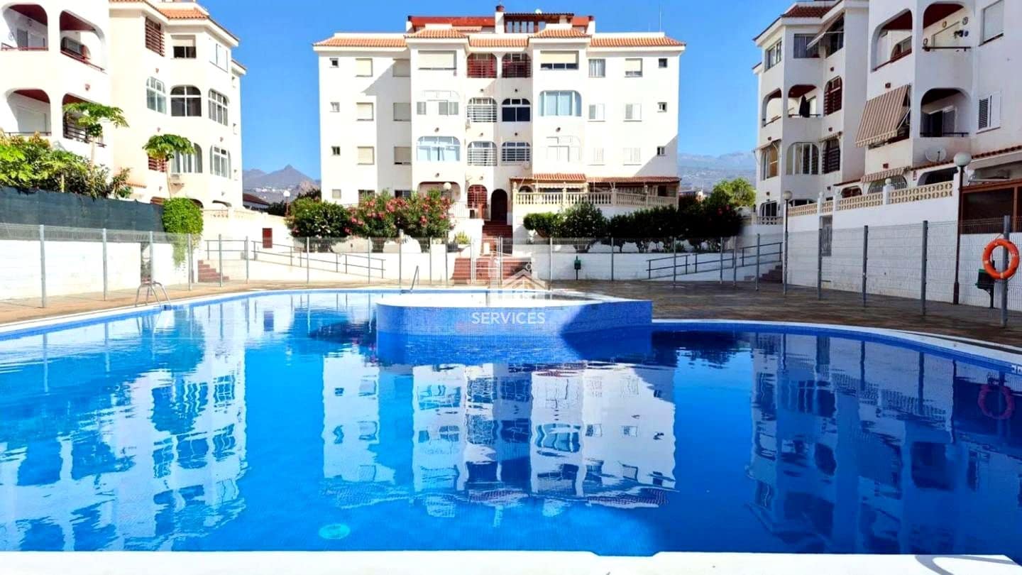 3 chambre Appartement à vendre à Arona avec piscine garage - 315 000 € (Ref: 9334341)