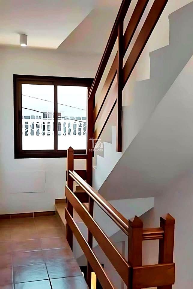 2 soverom Villa til salgs i Adeje med svømmebasseng garasje - € 263 000 (Ref: 9340521)