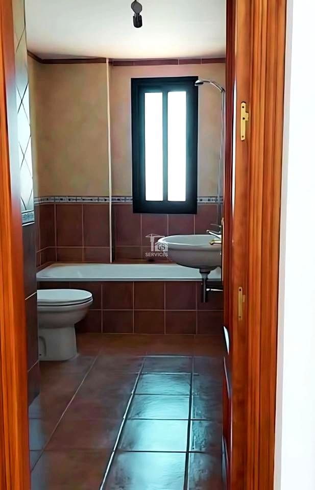 2 soverom Villa til salgs i Adeje med svømmebasseng garasje - € 263 000 (Ref: 9340521)