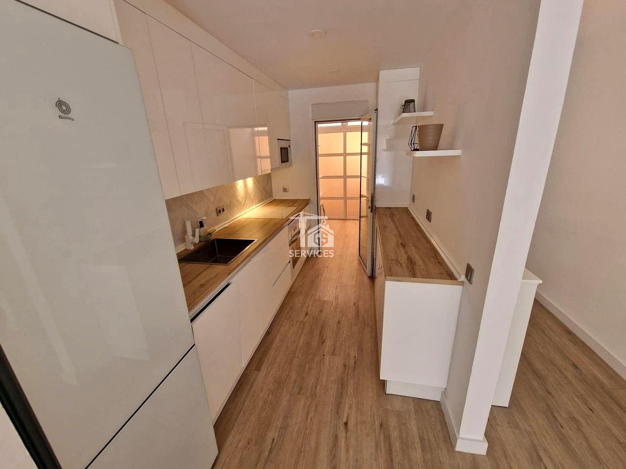 2 slaapkamer Flat te koop in Adeje met zwembad garage - € 335.000 (Ref: 9352859)
