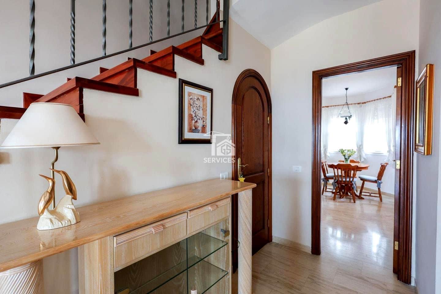 3 slaapkamer Villa te koop in Arona met garage - € 480.000 (Ref: 9354262)