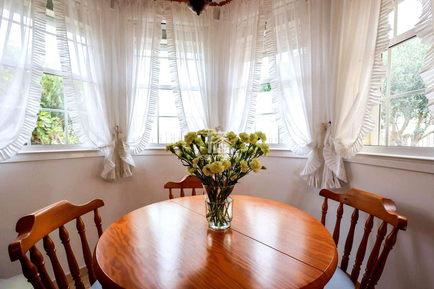 3 slaapkamer Villa te koop in Arona met garage - € 480.000 (Ref: 9354262)