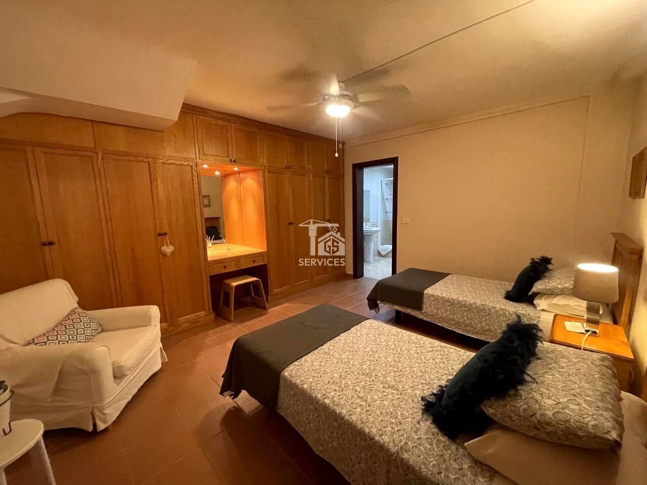 4 quarto Moradia para venda em Arona com piscina garagem - 890 000 € (Ref: 9354558)