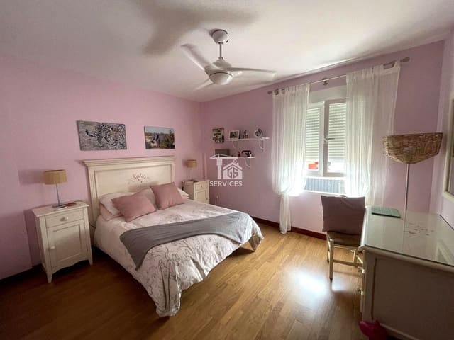 4 soveværelse Villa til salg i Los Cristianos, Arona med swimmingpool garage - € 890.000 (Ref: 9354558)