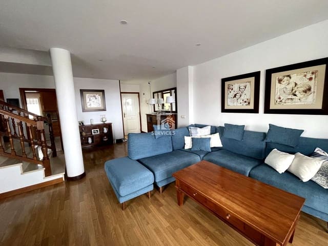 4 soveværelse Villa til salg i Los Cristianos, Arona med swimmingpool garage - € 890.000 (Ref: 9354558)