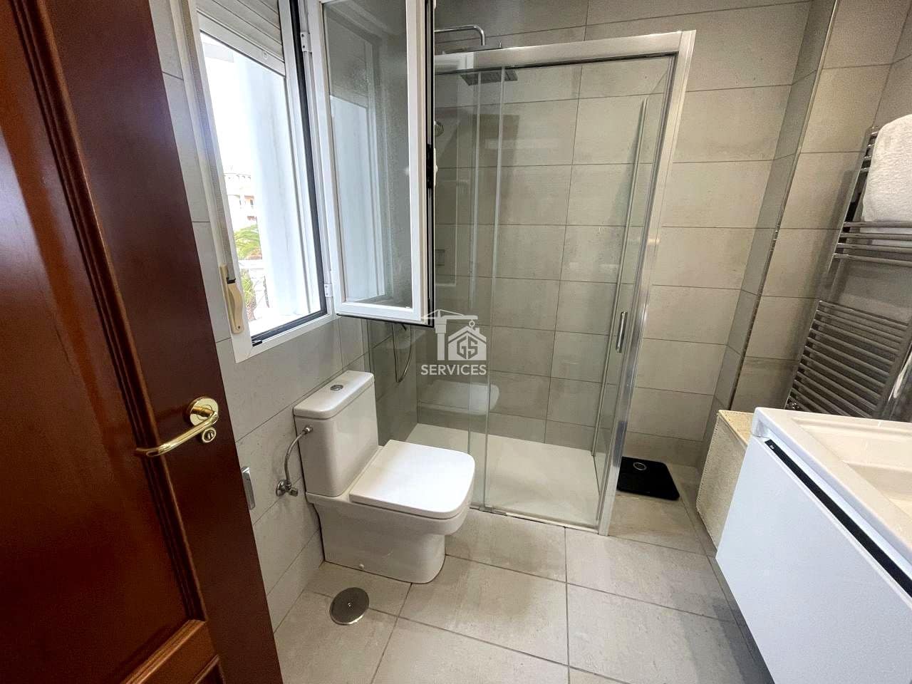 4 quarto Moradia para venda em Arona com piscina garagem - 890 000 € (Ref: 9354558)