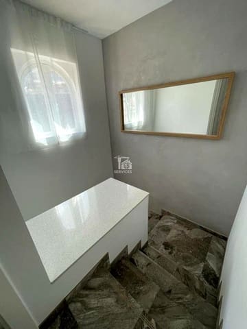 4 Zimmer Villa zu verkaufen in San Eugenio Alto, Adeje mit Garage - 750.000 € (Ref: 9354559)