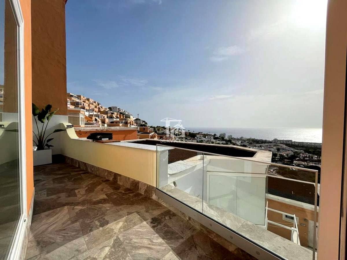 4 slaapkamer Villa te koop in Costa Adeje met garage - € 750.000 (Ref: 9354559)