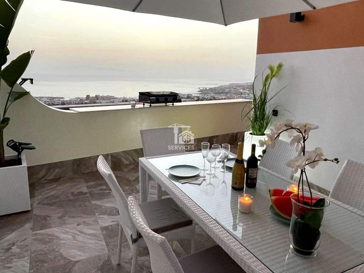 4 slaapkamer Villa te koop in Costa Adeje met garage - € 750.000 (Ref: 9354559)