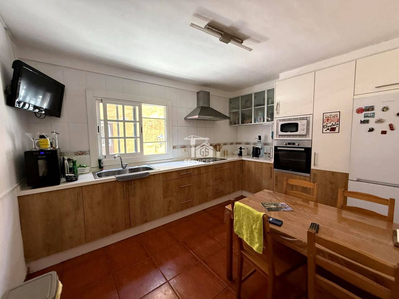 4 slaapkamer Villa te koop in Adeje met zwembad garage - € 415.000 (Ref: 9356523)