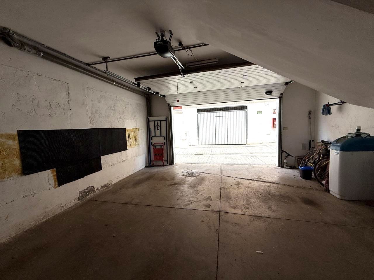 4 slaapkamer Villa te koop in Adeje met zwembad garage - € 415.000 (Ref: 9356523)