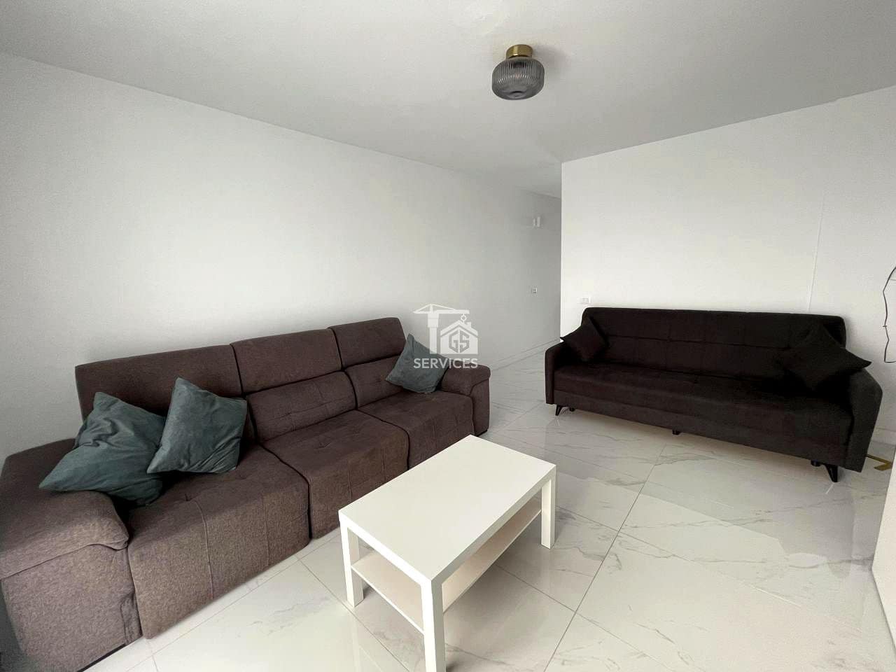 2 slaapkamer Villa te koop in Adeje met zwembad garage - € 270.000 (Ref: 9356533)