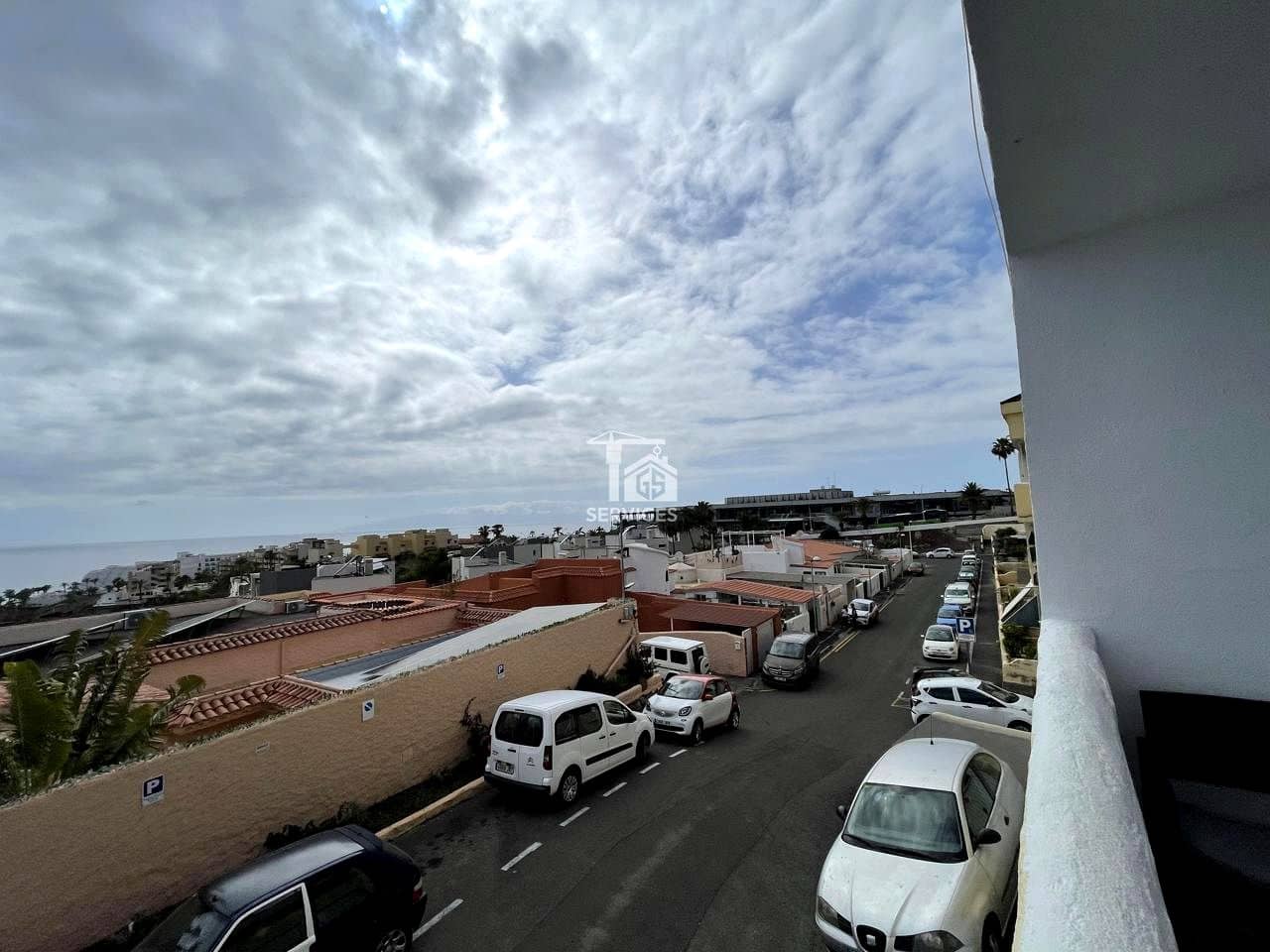 2 slaapkamer Villa te koop in Adeje met zwembad garage - € 270.000 (Ref: 9356533)