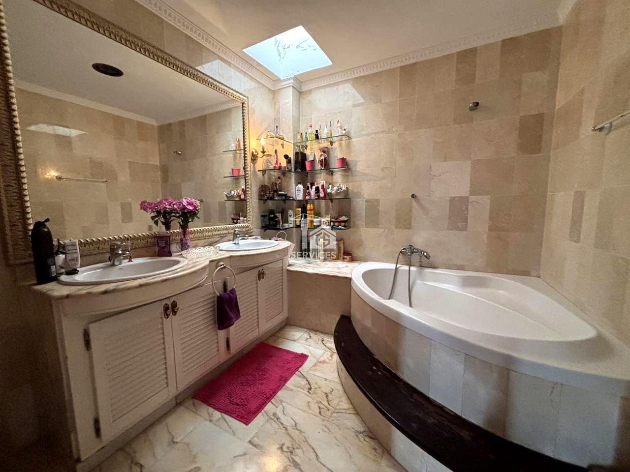 Chalet de 4 habitaciones en Arona en venta con piscina garaje - 850.000 € (Ref: 9357087)