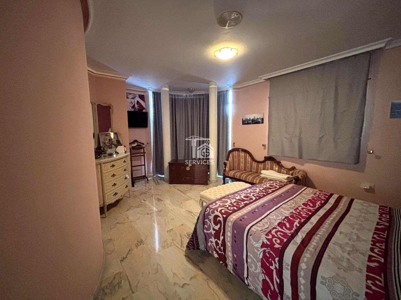 Chalet de 4 habitaciones en Arona en venta con piscina garaje - 850.000 € (Ref: 9357087)