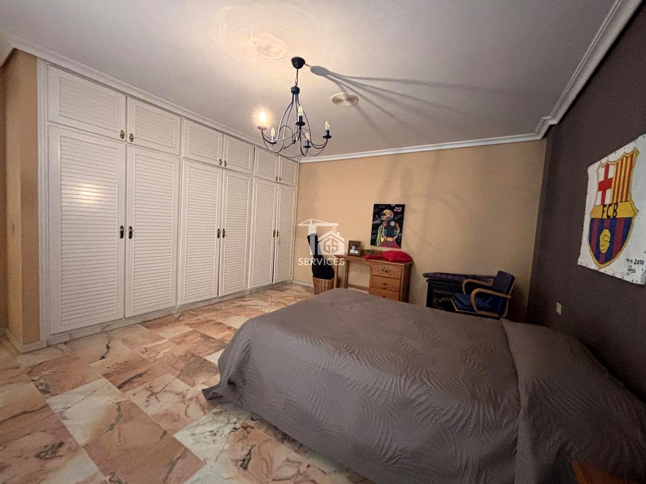 Chalet de 4 habitaciones en Arona en venta con piscina garaje - 850.000 € (Ref: 9357087)