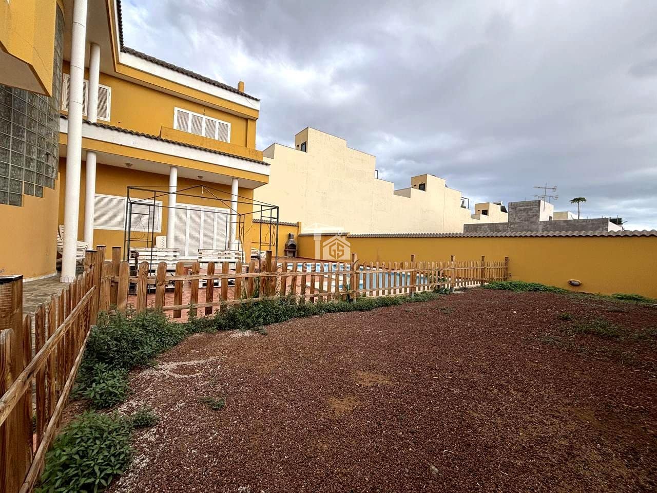 Chalet de 4 habitaciones en Arona en venta con piscina garaje - 850.000 € (Ref: 9357087)