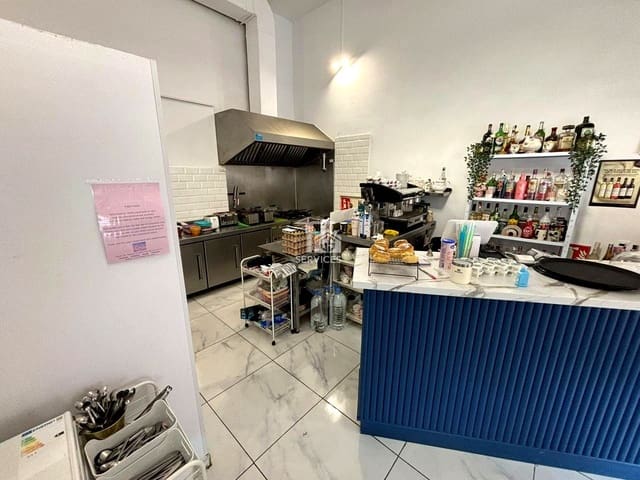 3 Zimmer Firma/Unternehmen zu vermieten in Playa Fañabe, Adeje - 2.800 € (Ref: 9357679)
