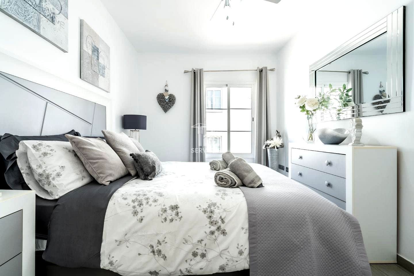 1 bedroom Flat for sale in Costa Adeje with pool - € 445,000 (Ref: 9363485)