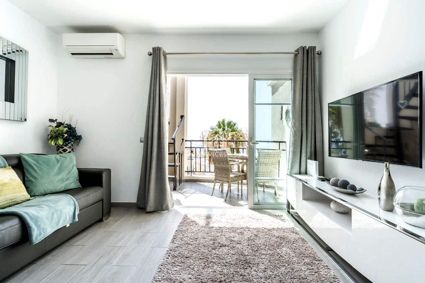 1 bedroom Flat for sale in Costa Adeje with pool - € 445,000 (Ref: 9363485)