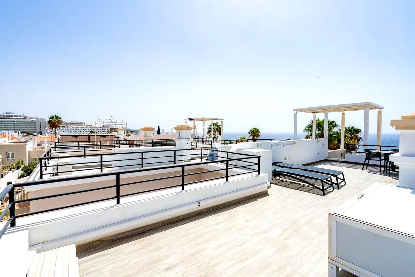 1 bedroom Flat for sale in Costa Adeje with pool - € 445,000 (Ref: 9363485)