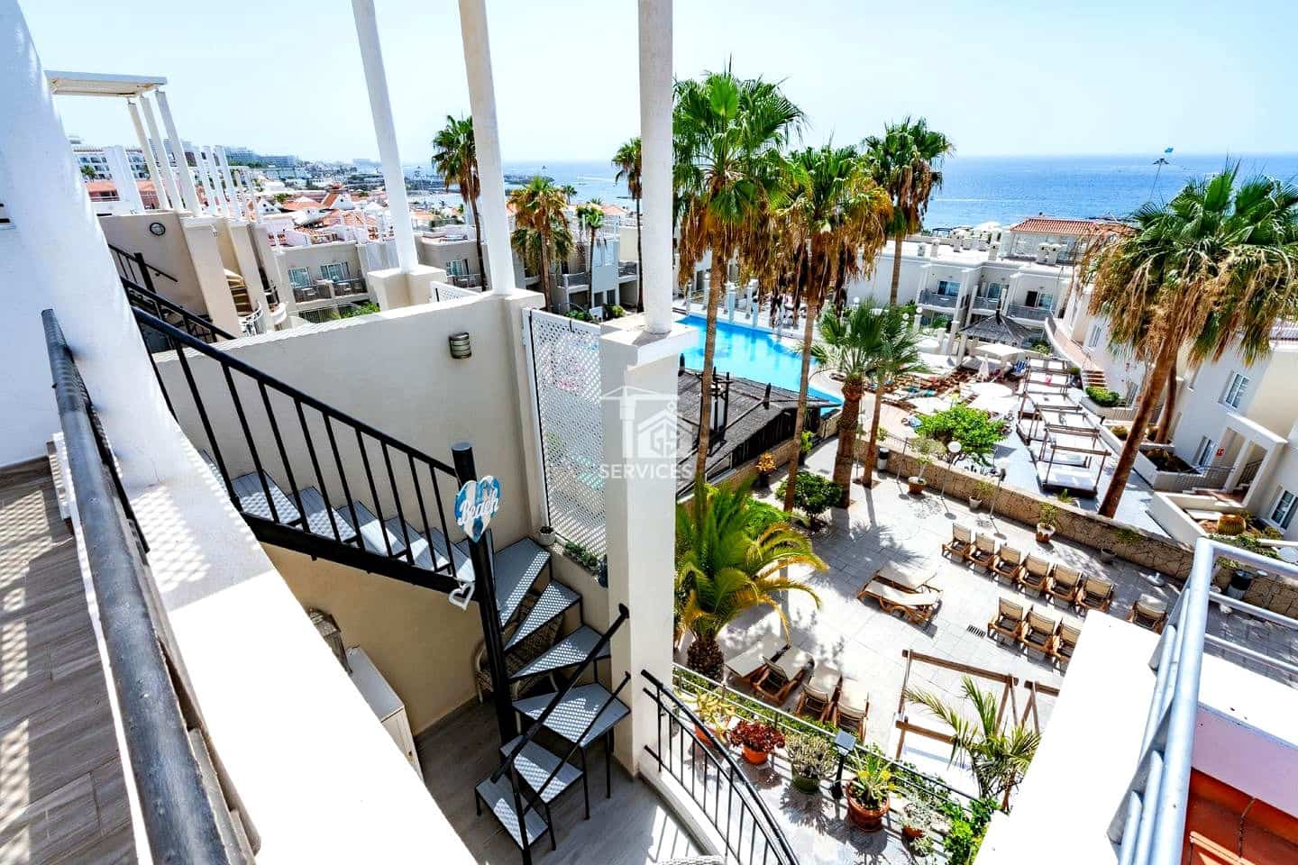 1 bedroom Flat for sale in Costa Adeje with pool - € 445,000 (Ref: 9363485)