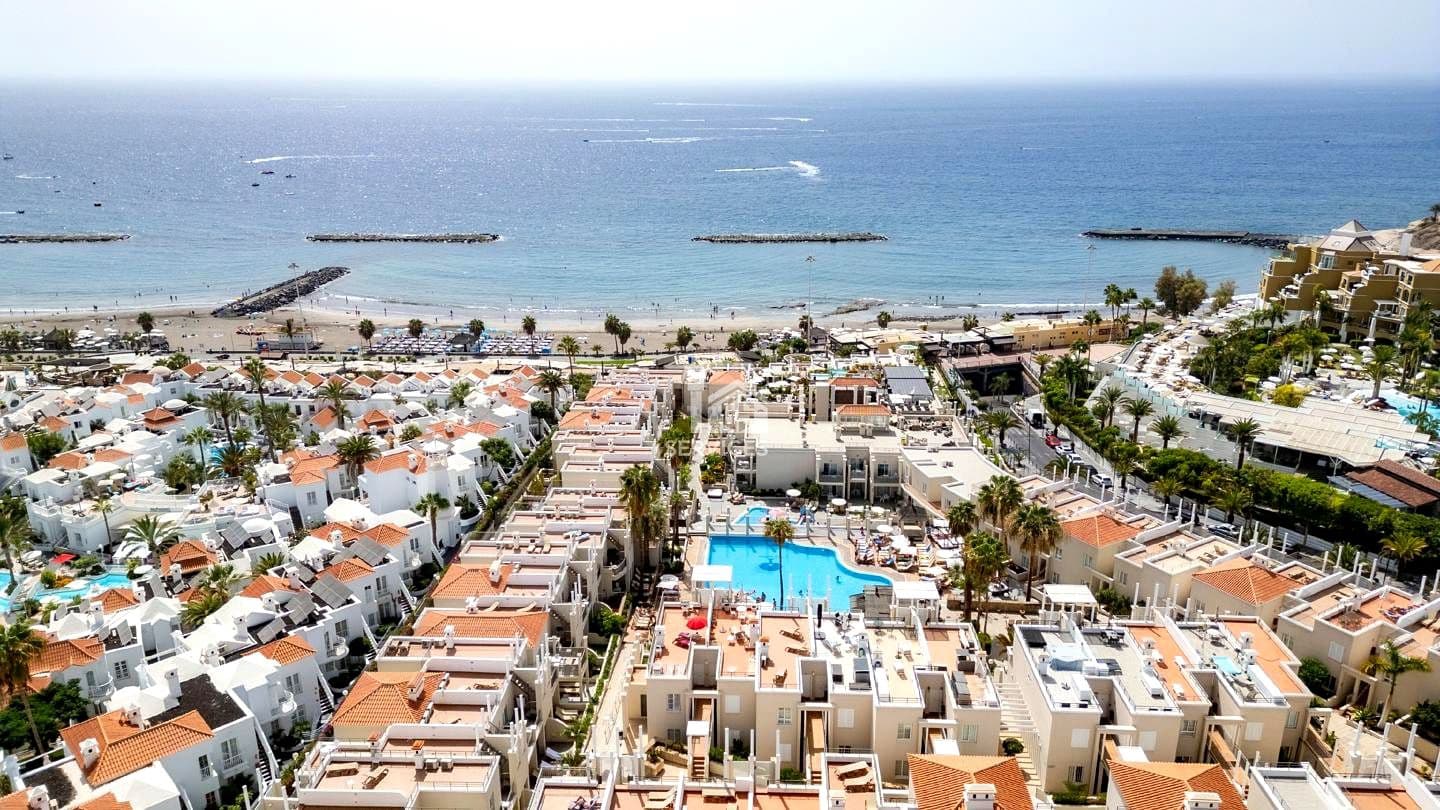 1 bedroom Flat for sale in Costa Adeje with pool - € 445,000 (Ref: 9363485)