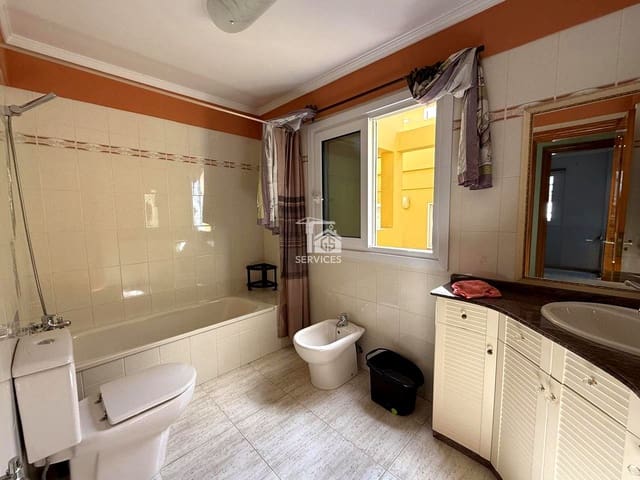 2 makuuhuone Asunto myytävänä paikassa Los Cristianos, Arona - 250 000 € (Ref: 9374911)